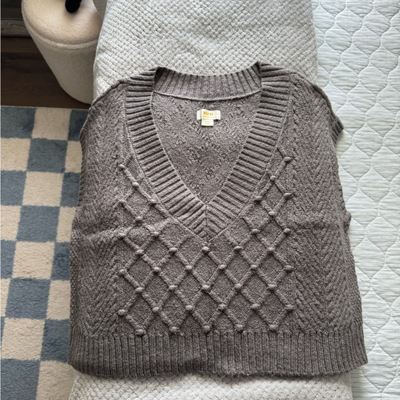 Maeve Sweaters - Maeve Women's V-Neck Textured Cable Knit Sweater Vest in Taupe